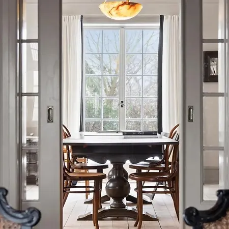 Personality And Vintage Aesthetics On Langeland Tatil Evi Tranekær