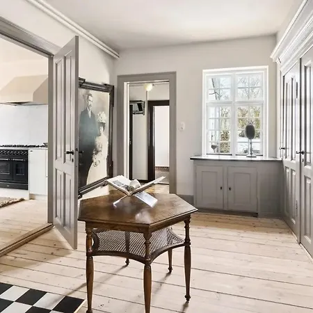 Personality And Vintage Aesthetics On Langeland 度假居 Tranekær